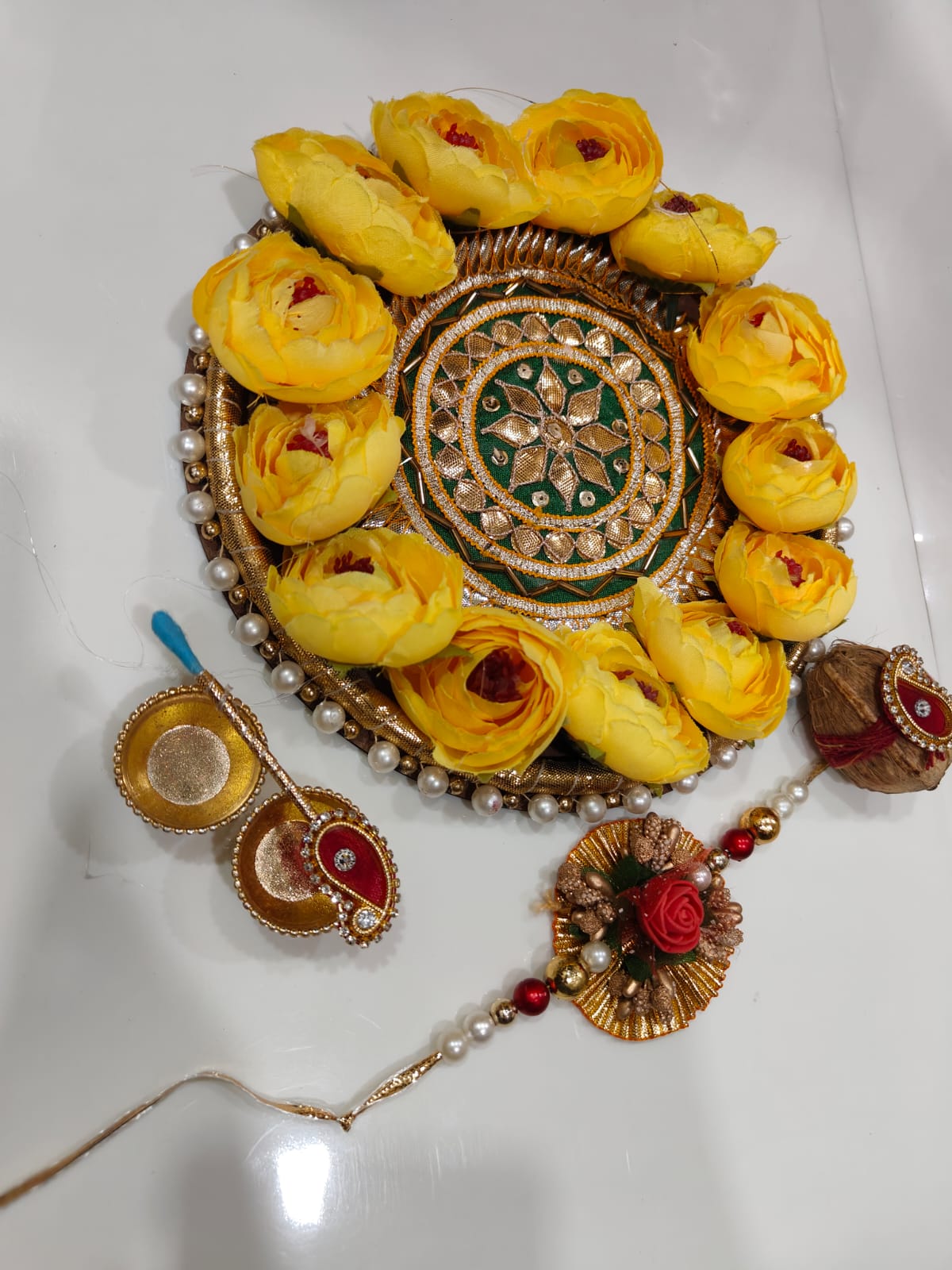 Nutts Handmade Decorative Rakhi Thali Plate Raksha Bandhan Pooja Thali Roli Chawal with Rakhi (RakhiP01)