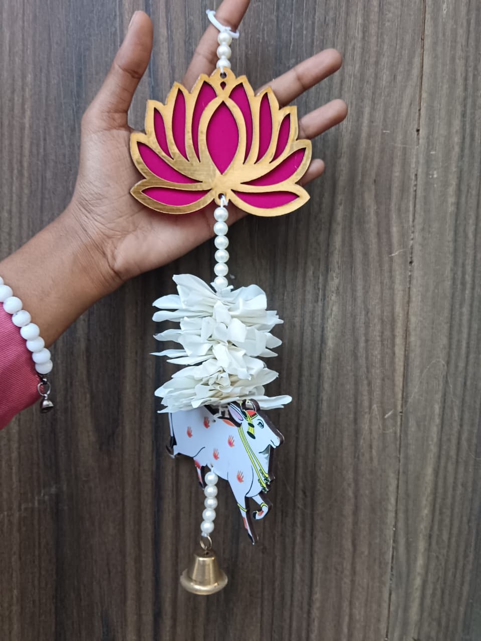 Nutts Lotus Wall Hanging Perfect For Modern Spiritual Decor Enhances Interior Design With Elegant Lotus Pattern