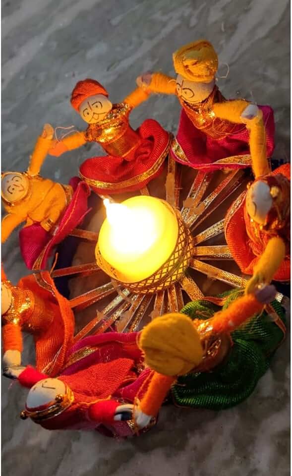Handmade Beautiful Rajasthani Couples Tea Light Comboo,(Comboo of 1 Piece Multi Couple with Big Circle & 4 Pieces 2 Couples and Small Circle)