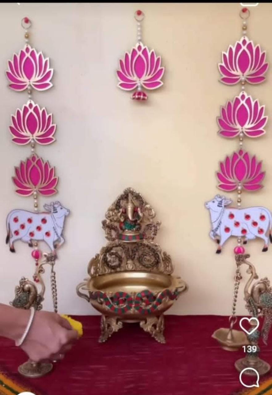 Nutts Lotus Wall Hanging Elegant Home Styling Piece Adds Charm And Beauty To Interior Walls Ideal For Living Room Bedroom And Hallway