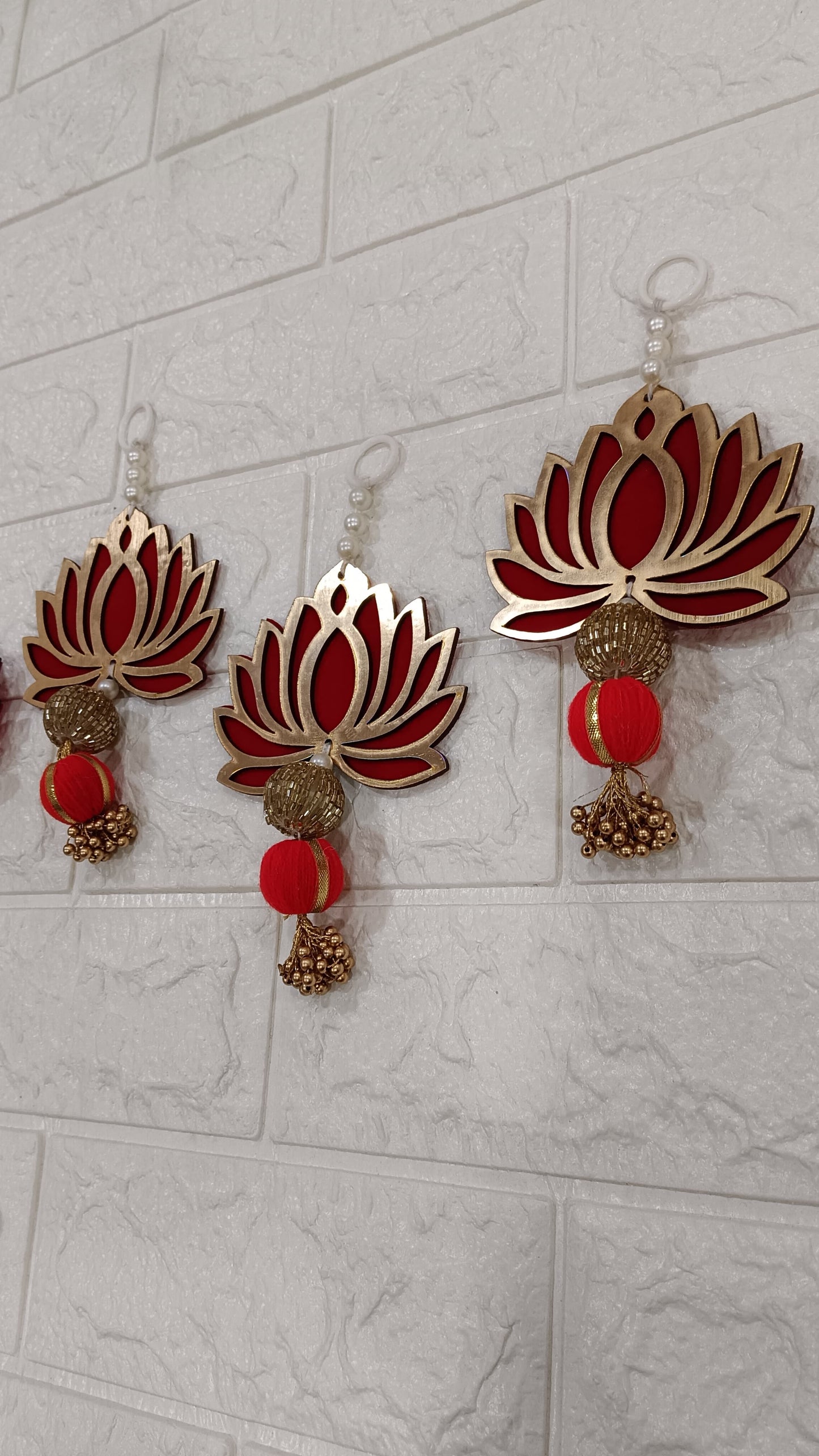Nutts Lotus Hanging Decor Ideal For Calming Wall Aesthetics Adds Peaceful And Relaxing Vibe To Home Perfect For Bedroom Meditation And Living Room Decor