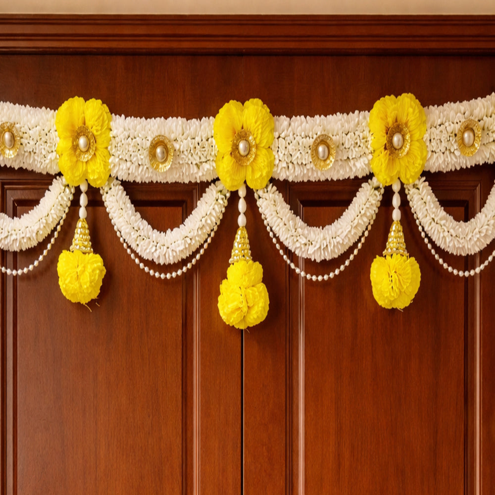 Nutts Elegant Ethnic Bandhanwar for Festive Door Décor