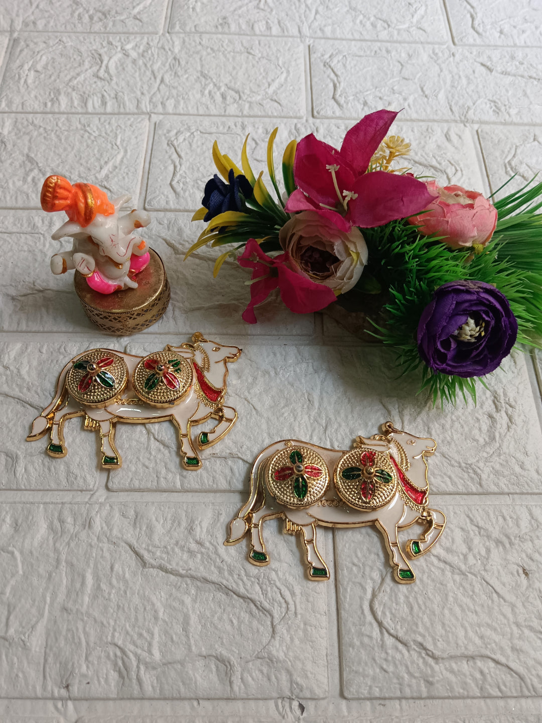 Nutts Decorative Traditional Cow Pooja Thali for Daily Worship Festival Celebration Temple Home Mandir Diwali Navratri Karwa Chauth Elegant Prayer (PoojaP30-1)