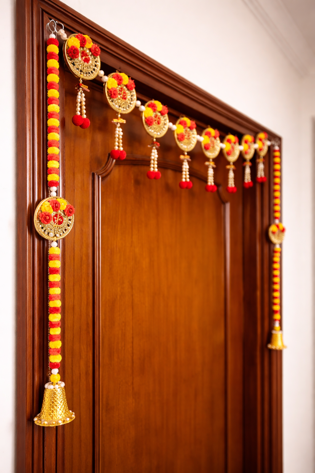 Nutts Elegant Bandhanwar Hanging for Entrance Decoration