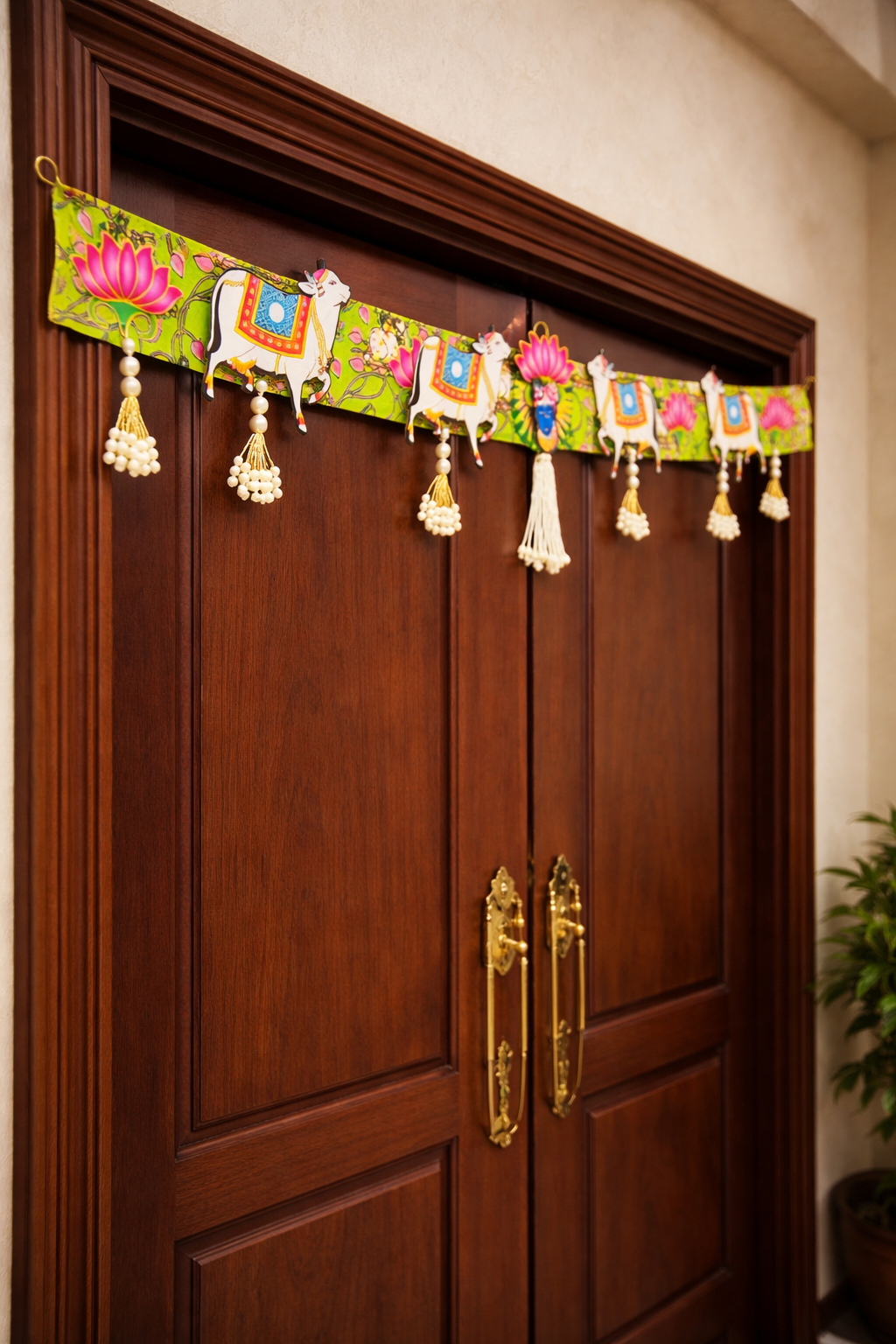 Nutts Decorative Bandhanwar Toran for Door Entrance Decoration