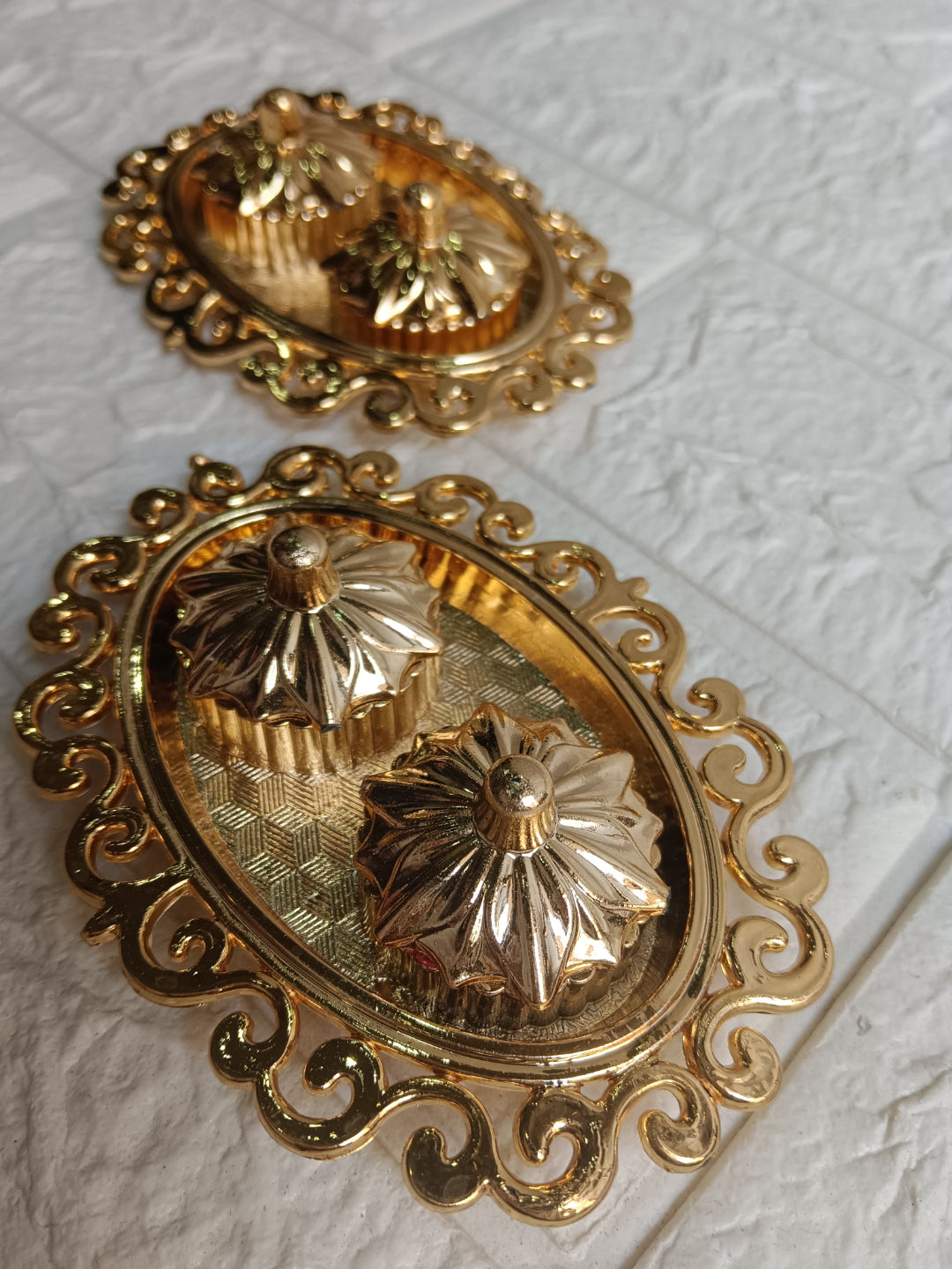 Nutts Decorative Traditional Pooja Thali Elegant Festival Prayer Plate for Home Temple Daily Worship Religious Rituals Festive Decoration (PoojaP29-2)