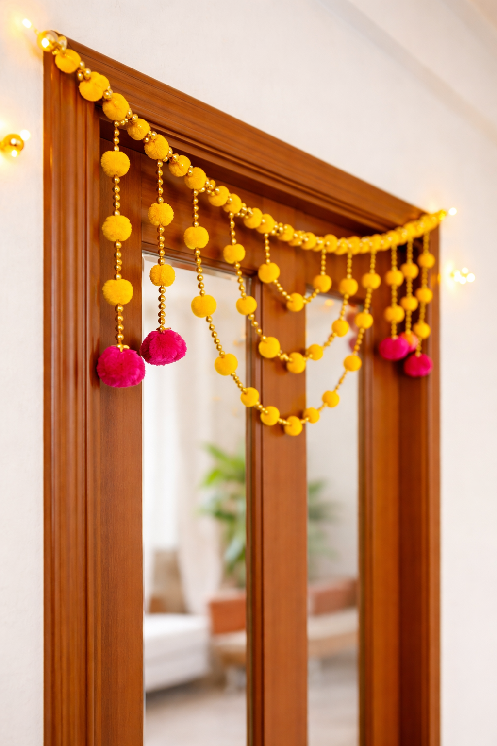 Nutts Classic Indian Bandhanwar Hanging for Home Decor