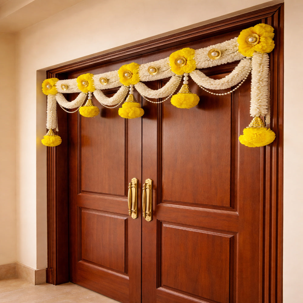 Nutts Elegant Ethnic Bandhanwar for Festive Door Décor
