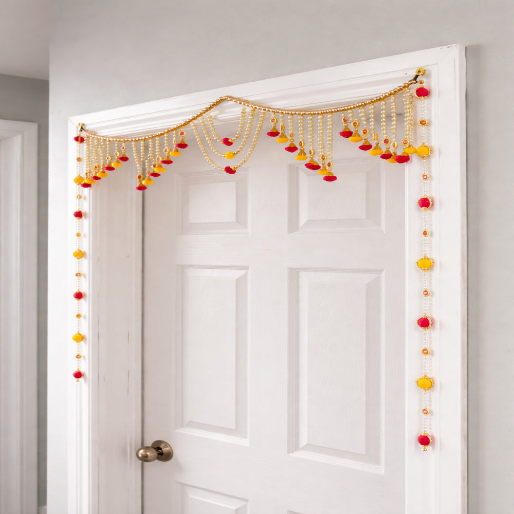 Nutts Decorative Bandhanwar with Flowers and Tassels