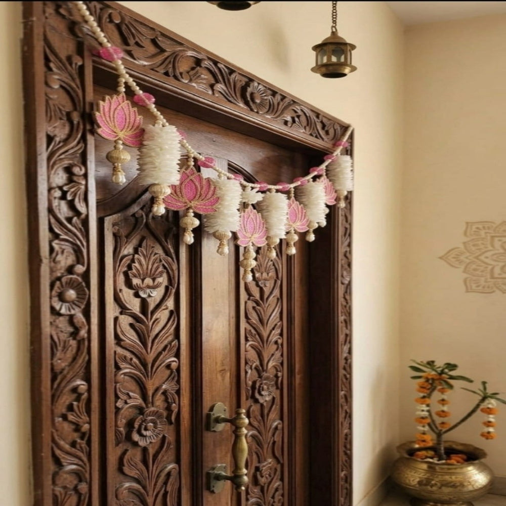 Nutts Handmade Festive Floral Bandhanwar Toran