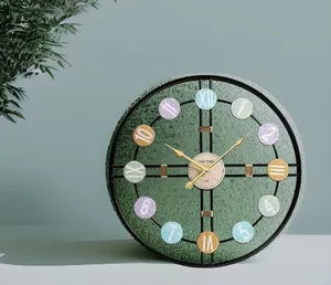 Metal Wall Clock for Home and Hall Home Big Size Living Room Hall Bedroom Stylish Clock (Black Pattern)