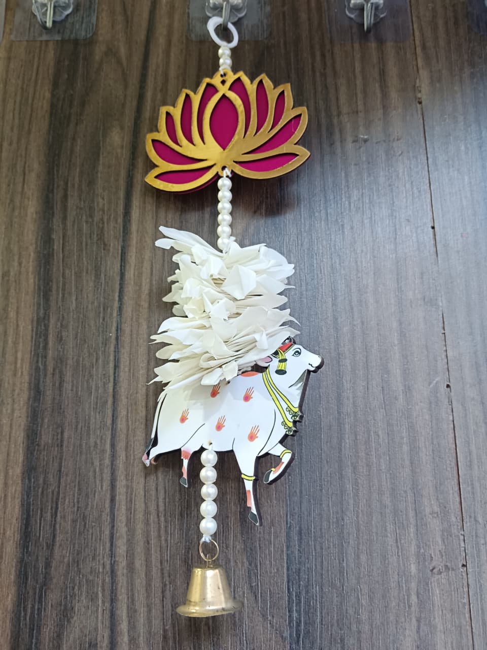 Nutts Lotus Wall Hanging Perfect For Modern Spiritual Decor Enhances Interior Design With Elegant Lotus Pattern