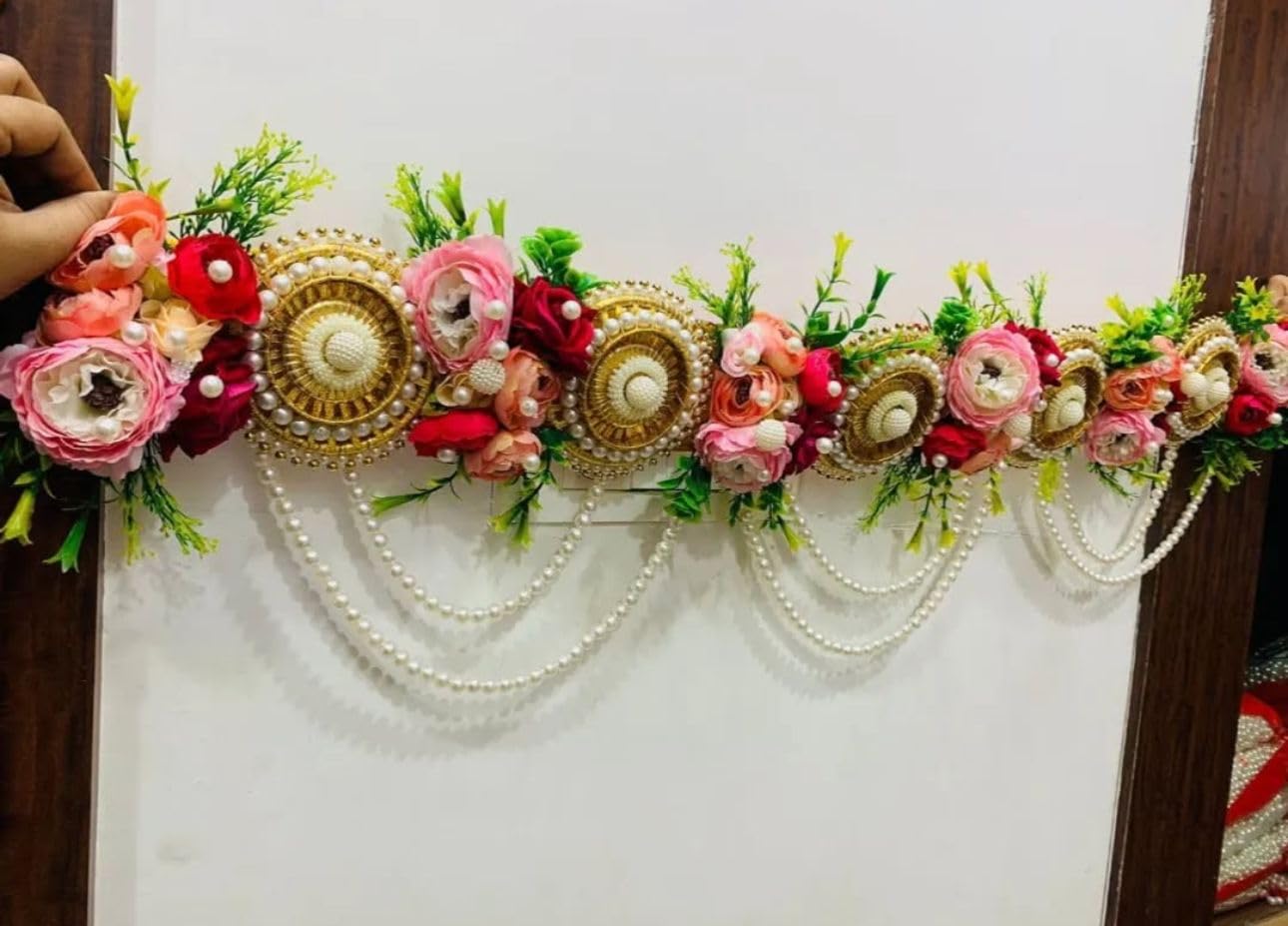 Sellplus Handmade Artificial Flower Bandhanwar | Decoartive Florel Beads Bandhanwar for Home and Office Decoration (Pack of 1) (BDHW395)
