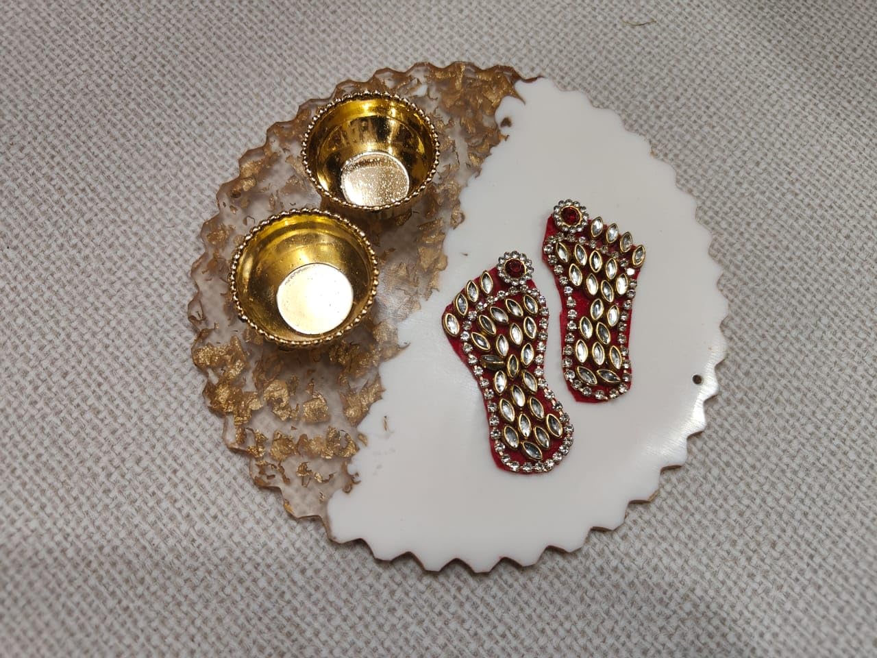 Sellplus Resin Charan Sacred Footprint Decorative Pooja Mandir Festival Home Temple Spiritual Auspicious Worship Traditional (RC02-1)
