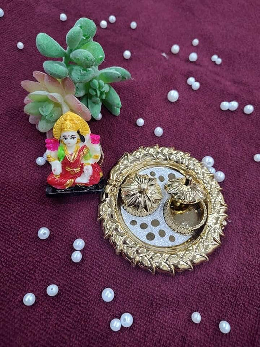 Combo of 1 Rakhi for Brother with Doted design Haldi kumkum Chandhan Holder Plate Gifts Combo With Small Lord Set,Brother Rakhi Set (Laxmi Ji)