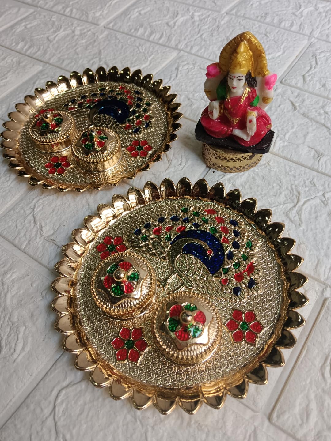 Nutts Decorative Traditional Pooja Thali Elegant Festival Prayer Plate for Home Temple Daily Worship Religious Rituals Festive Decoration 1 Plate 1 laksmi ji (PoojaP32-1)