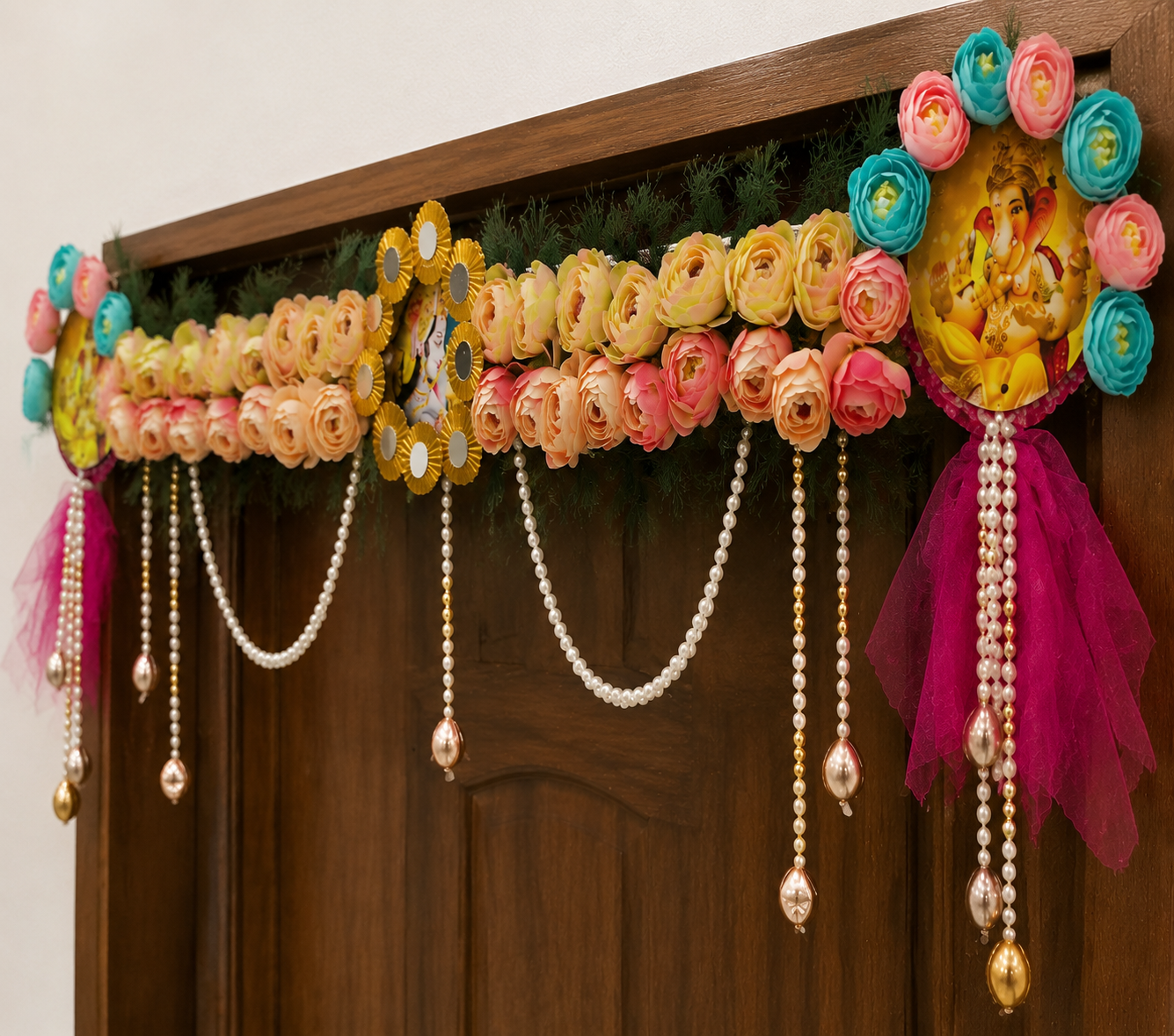 Nutts Decorative Radha Krishan with Ganesh ji Pearls Tassel Bandhanwar For Home Decor Festive Decor