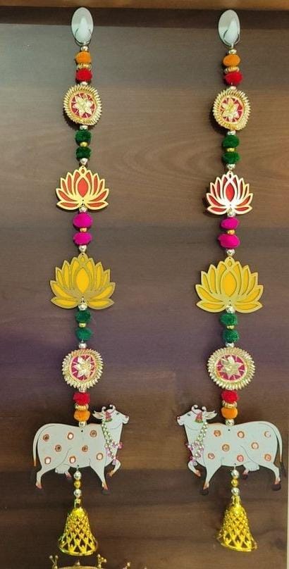 Nutts Lotus Hanging Elegant Decorative Piece For Modern Home Interiors